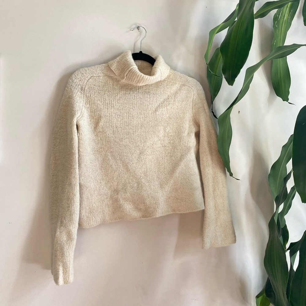 Reformation cropped alpaca cream turtleneck XS/S